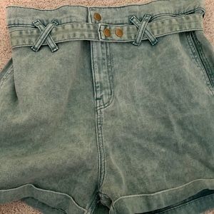 high waisted paperbag shorts!